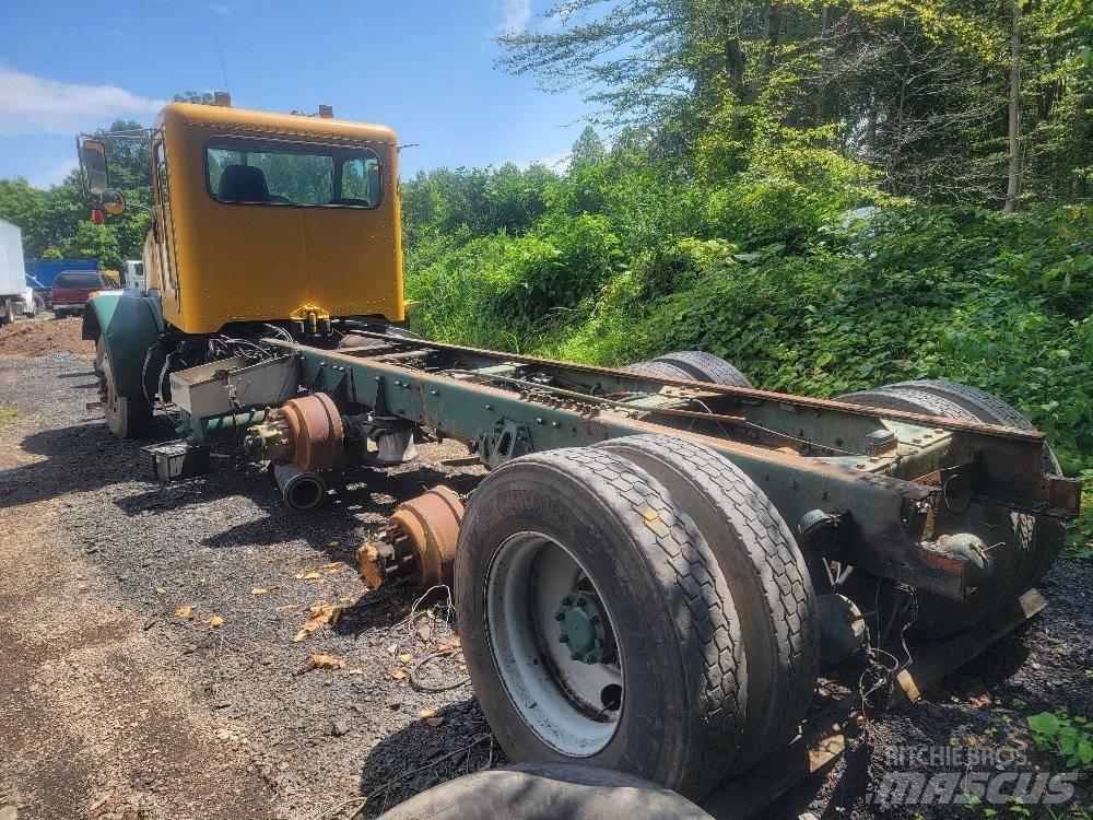 Peterbilt 357 Dump Trucks