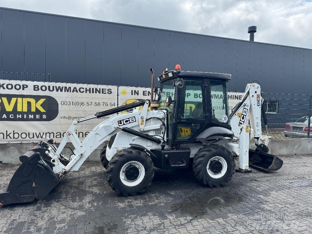 JCB 2 CX Backhoe Loaders