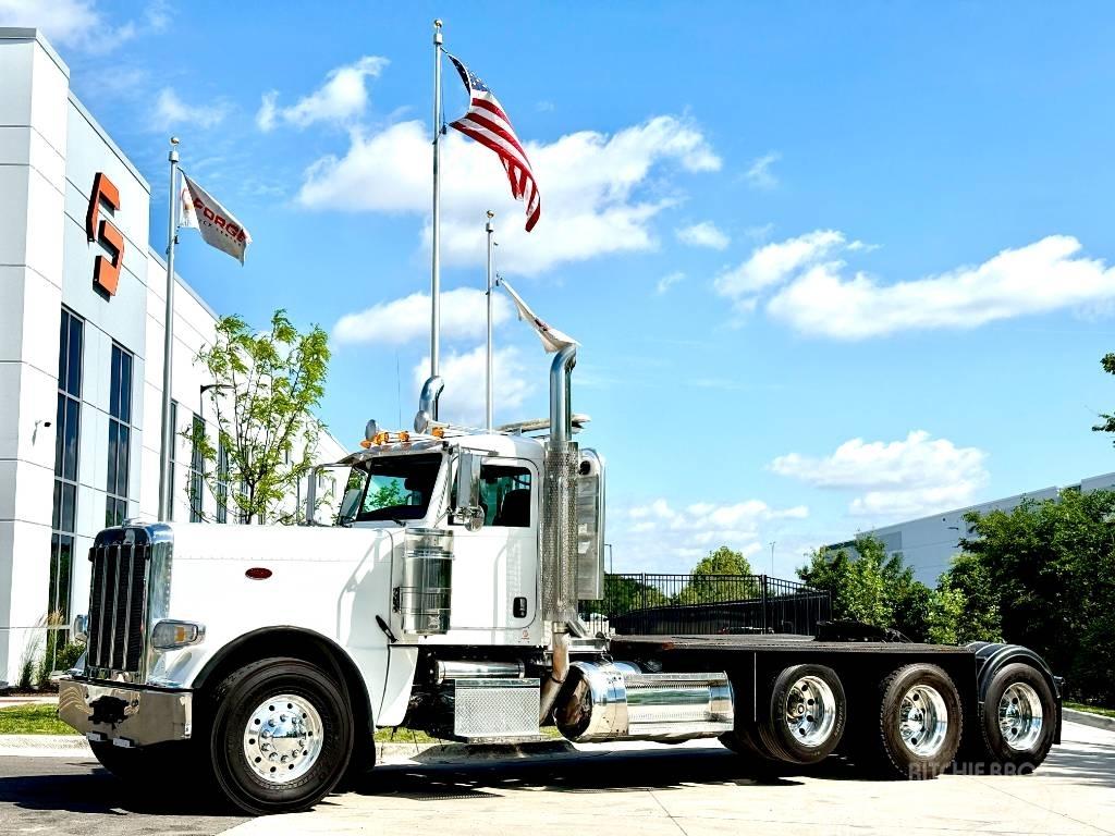 Peterbilt 389 Conventional Trucks / Tractor Trucks