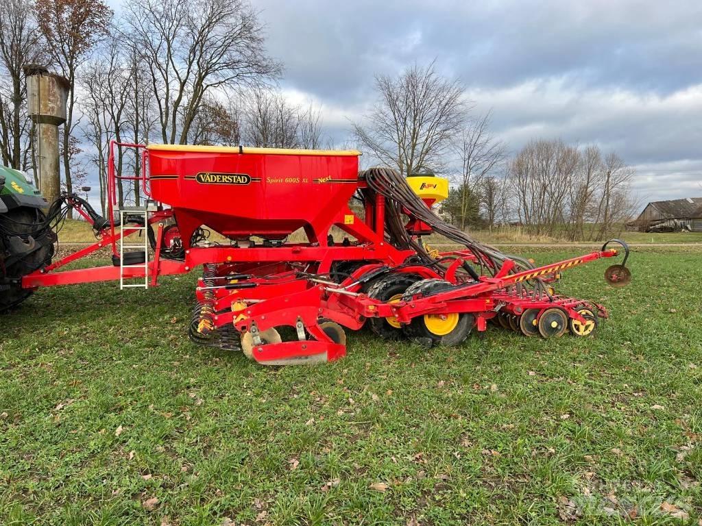Väderstad Spirit600S Farm Drills