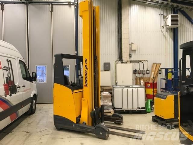 Jungheinrich ETV 214 Reach trucks