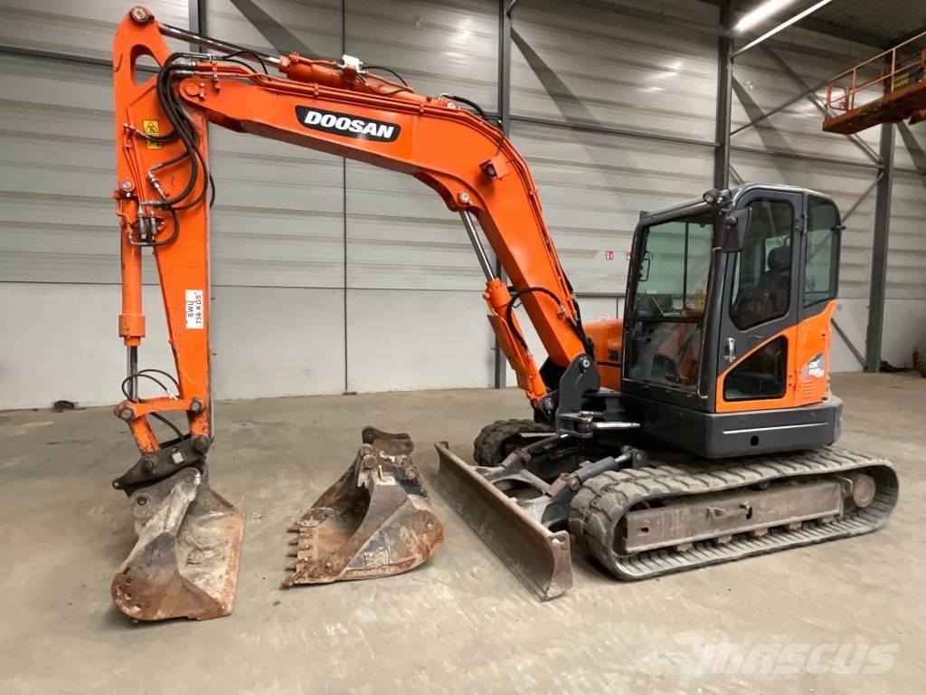 Doosan DX 85 R-3 Mini excavators  7t - 12t