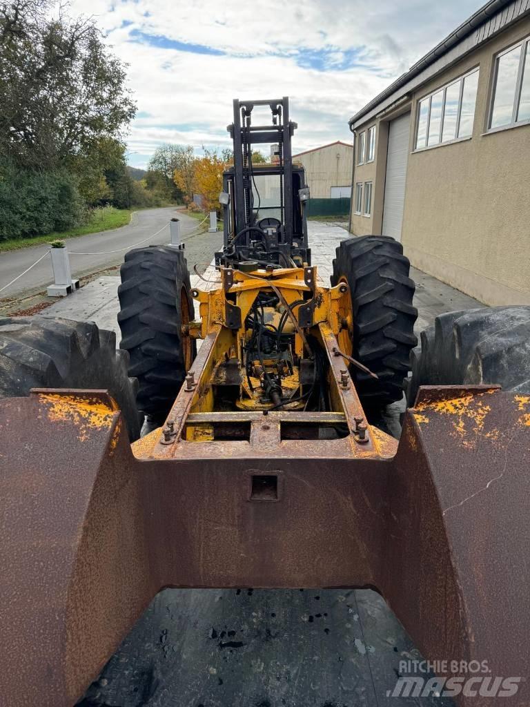John Deere 540 B Skidders