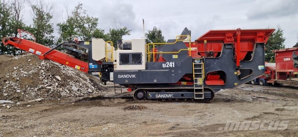 Sandvik QJ 241 Mobile crushers
