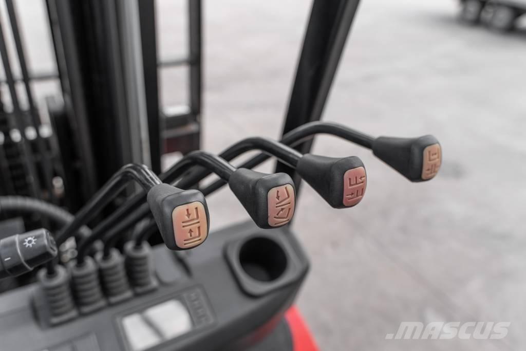 Manitou MI 30 D Diesel Forklifts