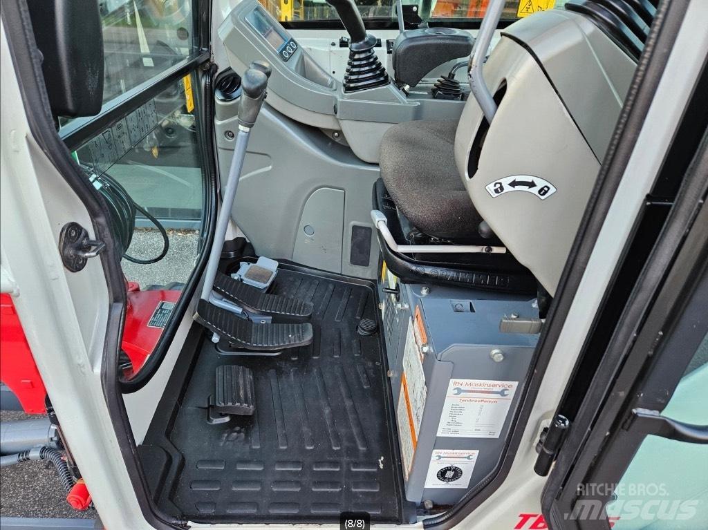 Takeuchi TB 225 Mini Excavators <7t (Mini Diggers)