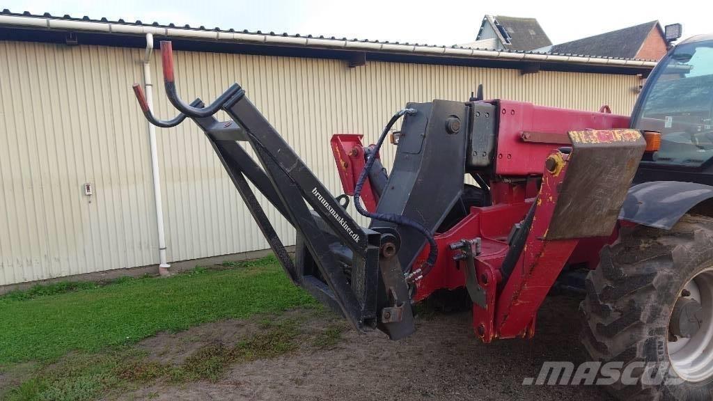 New Holland LM 1345 Telescopic Handlers