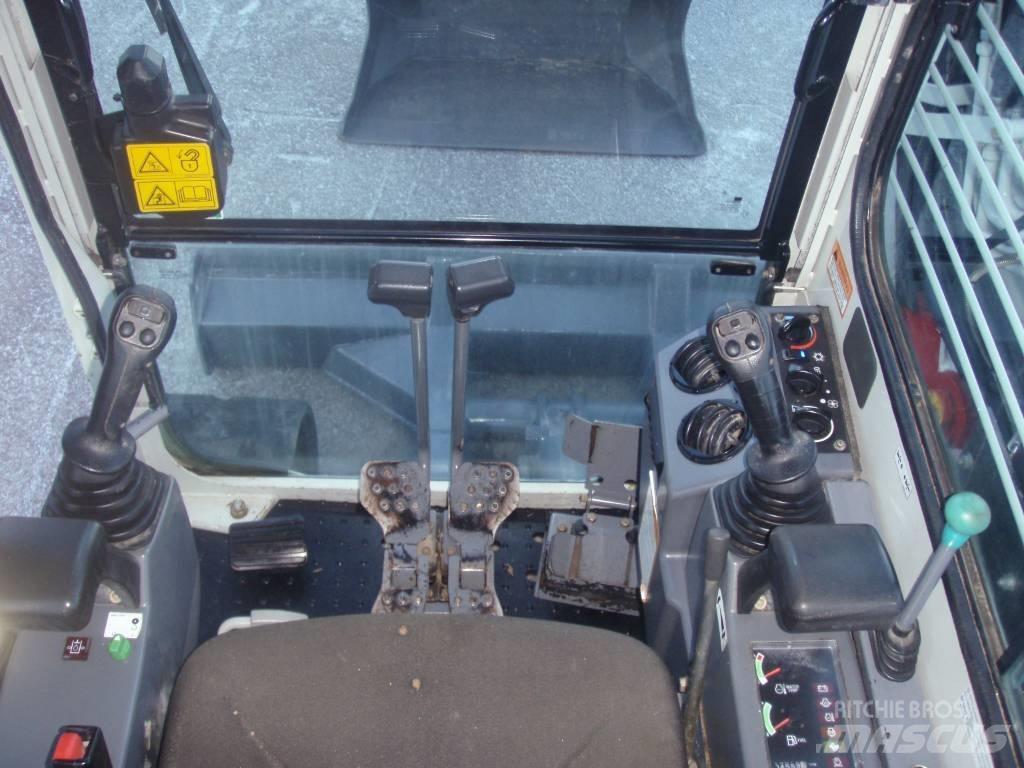 Takeuchi TB153FR Mini Excavators <7t (Mini Diggers)