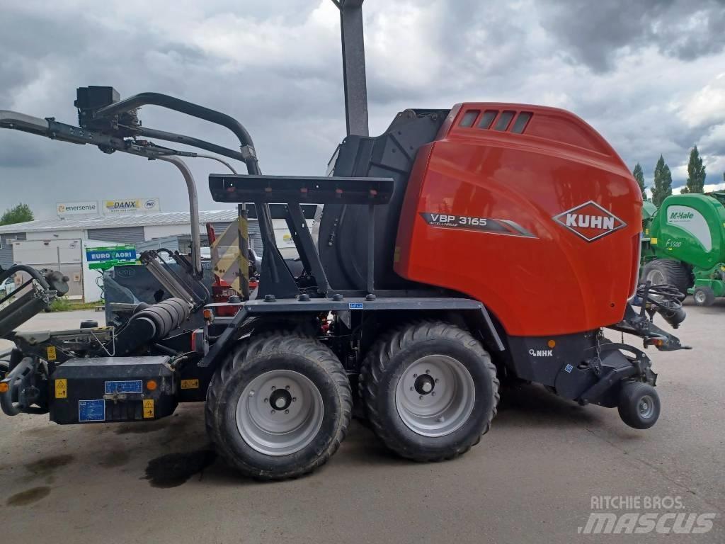 Kuhn VBP 3165 Round Balers