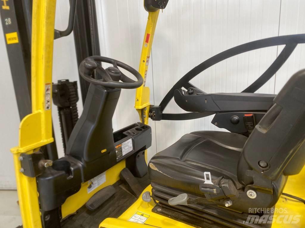 Hyster J2.0XNT lwb Electric Forklifts