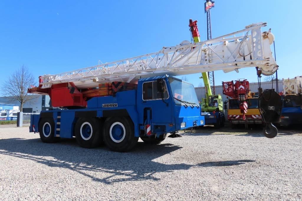 Liebherr LTM 1050-1 Mobile and all terrain cranes