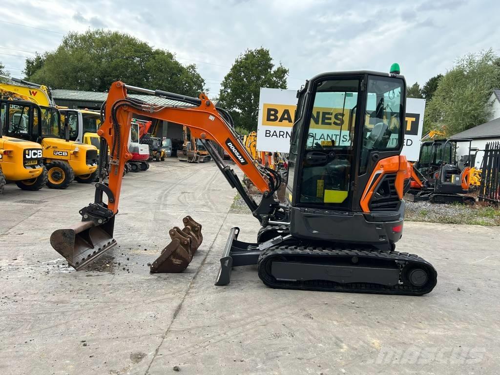 Doosan DX 27 Z Mini Excavators <7t (Mini Diggers)
