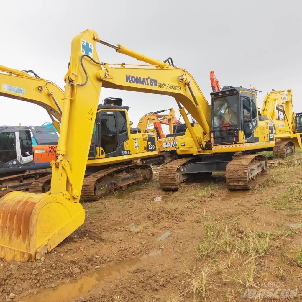 Komatsu PC200-8 Crawler Excavators