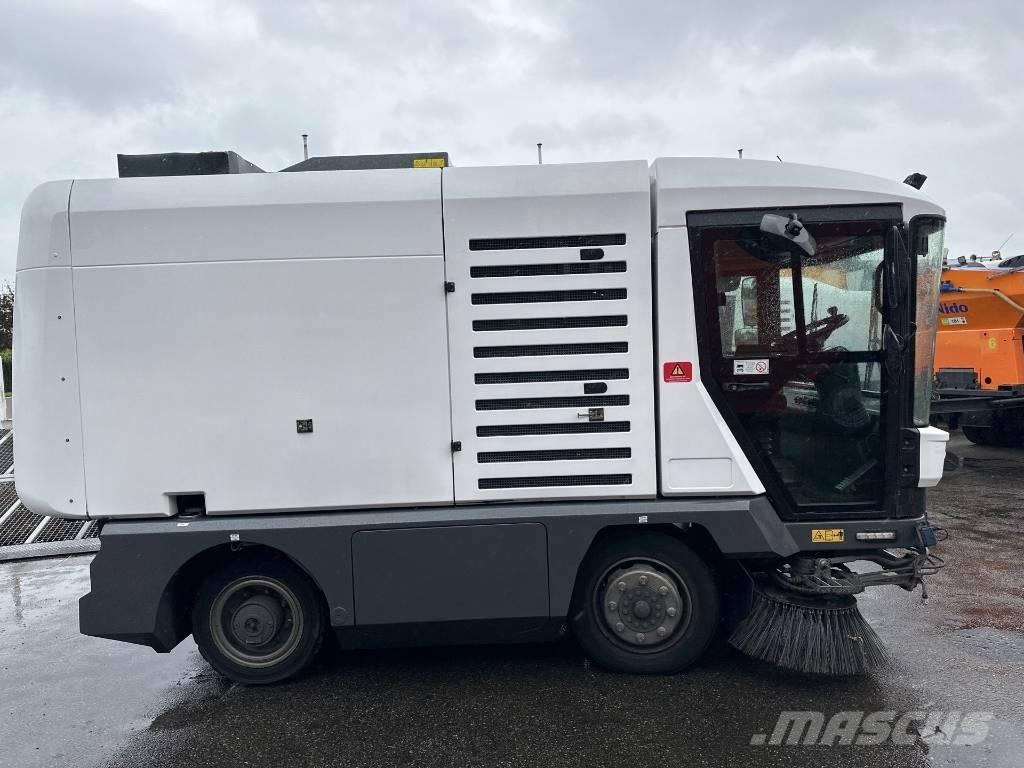 Ravo 540 STH Sweepers