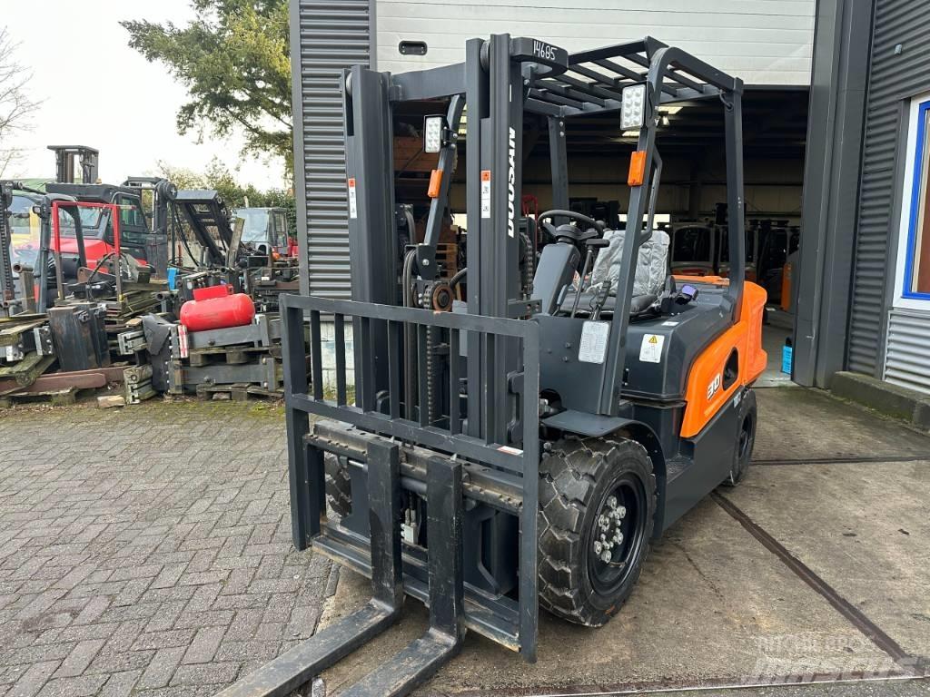 Doosan D30NX Diesel Forklifts