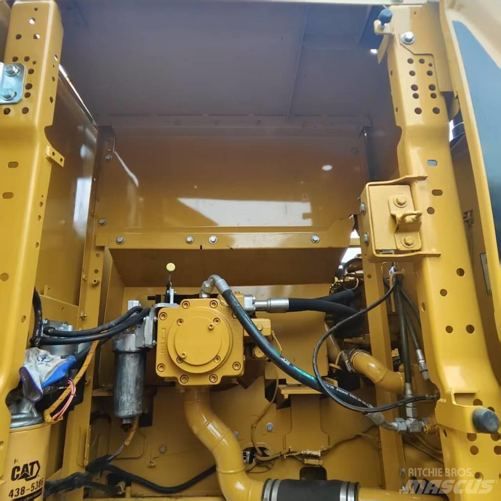 CAT 320 GC Mini excavators  7t - 12t