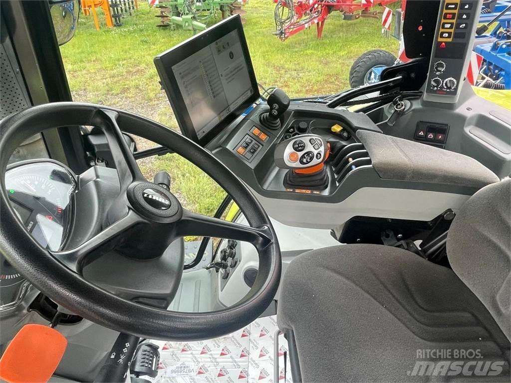 CLAAS Arion 660 Tractors