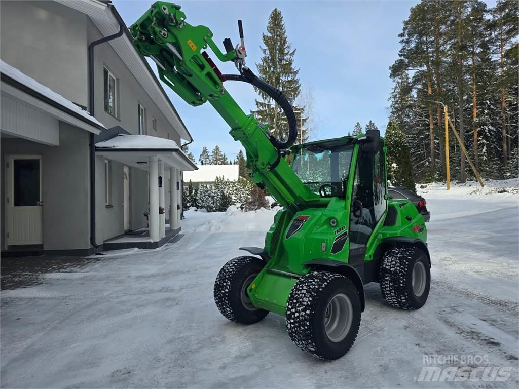 Avant 860i Mini Loader