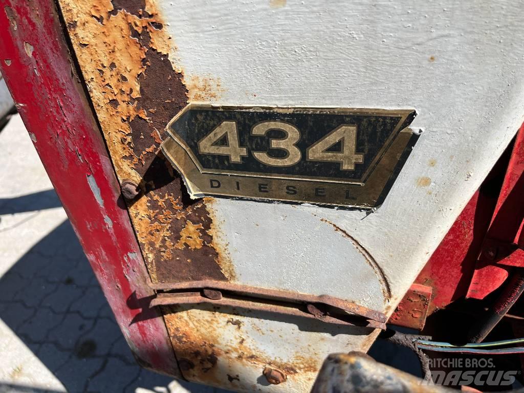 McCormick IH 434 Tractors
