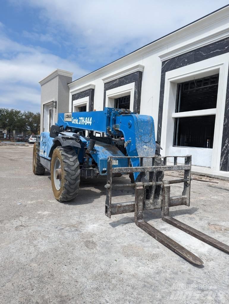 Genie GTH 844 Telescopic Handlers