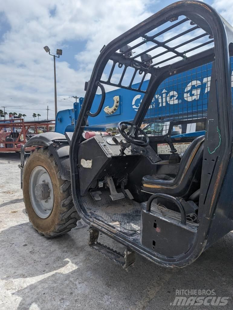 Genie GTH 844 Telescopic Handlers
