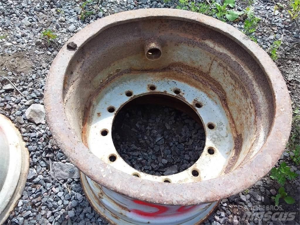 Valmet 860 20x26,5 Tires, wheels and rims