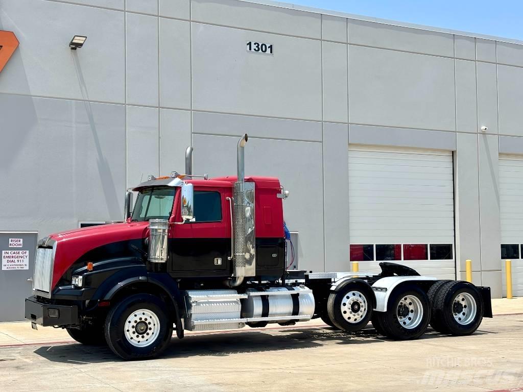 Western Star 4900 Conventional Trucks / Tractor Trucks