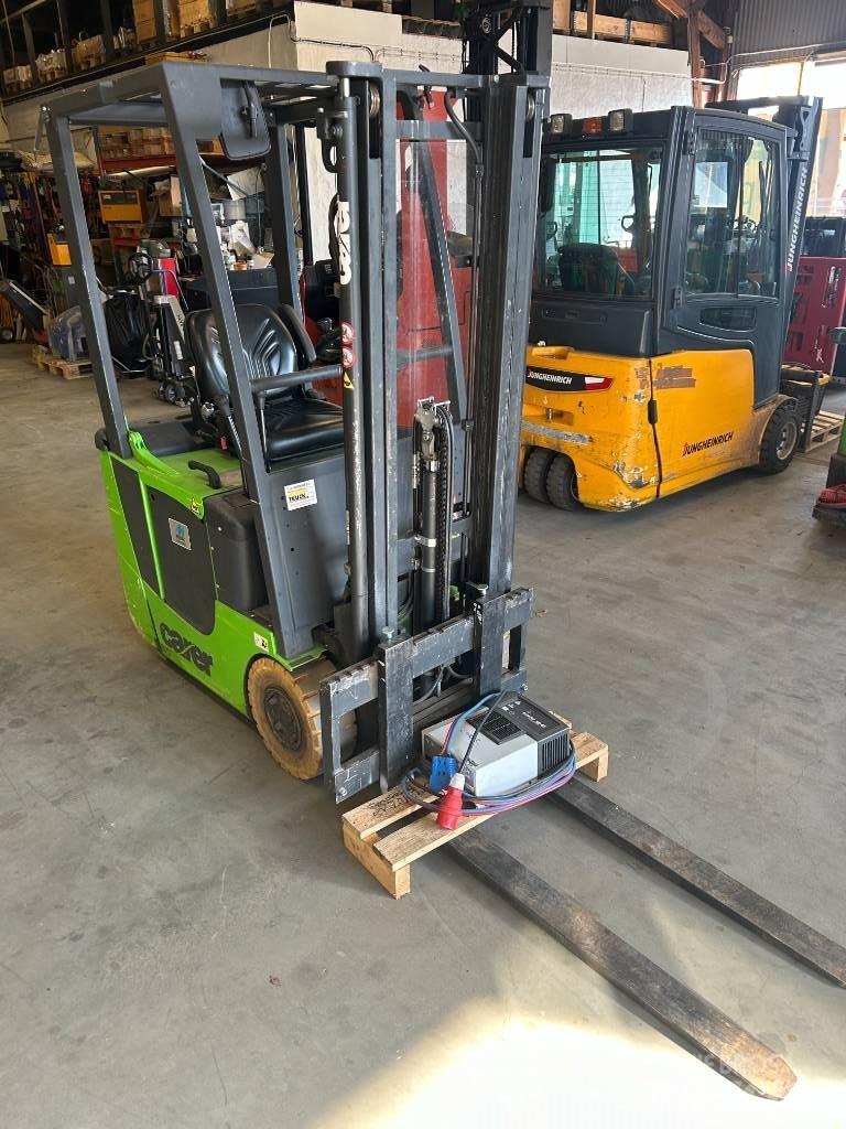 Carer N8 Electric Forklifts