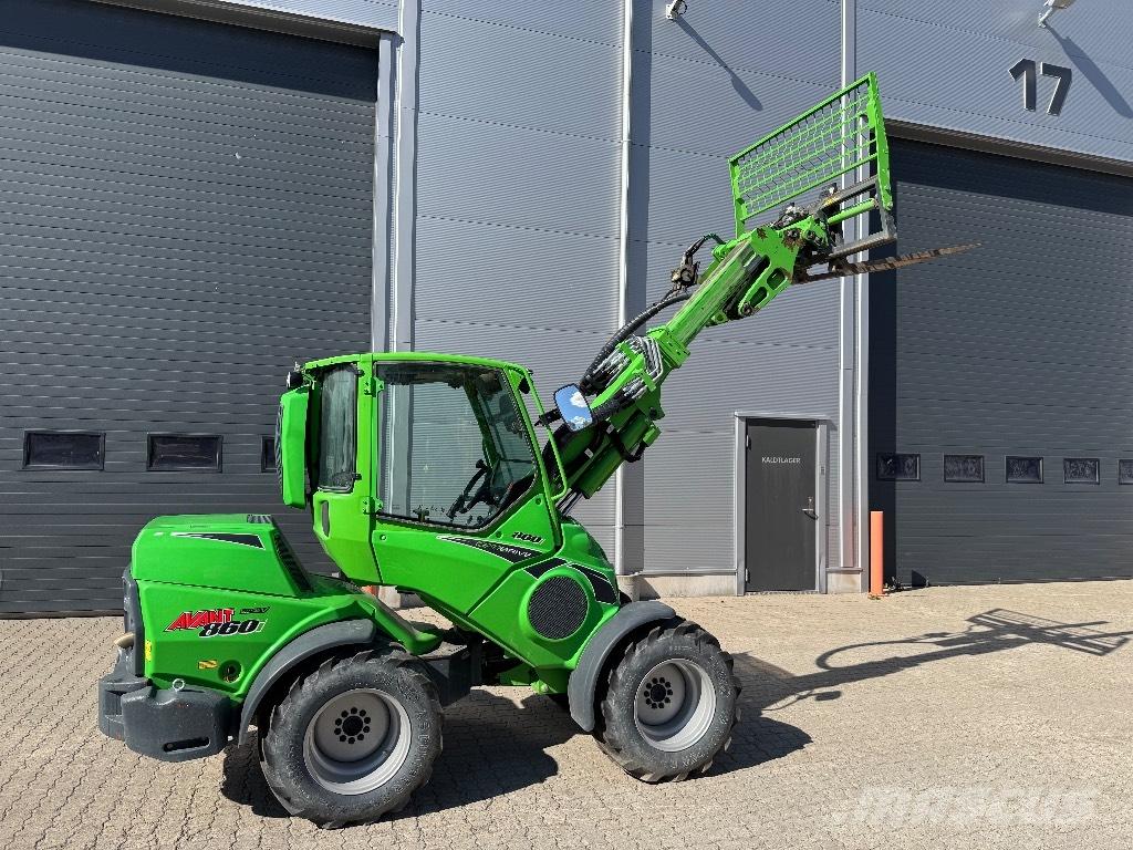 Avant 860 i Mini Loader