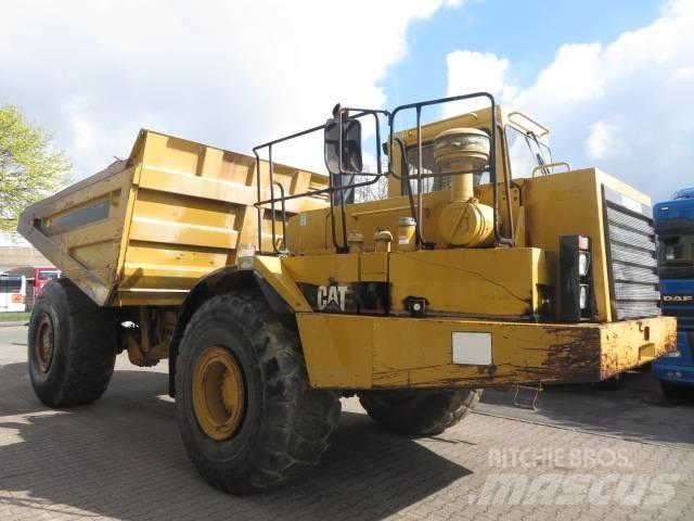 CAT  D40 Dumper Articulated Dump Trucks (ADTs)