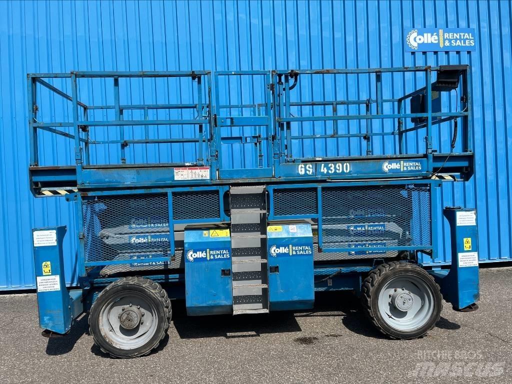 Genie GS 4390 RT Scissor Lifts