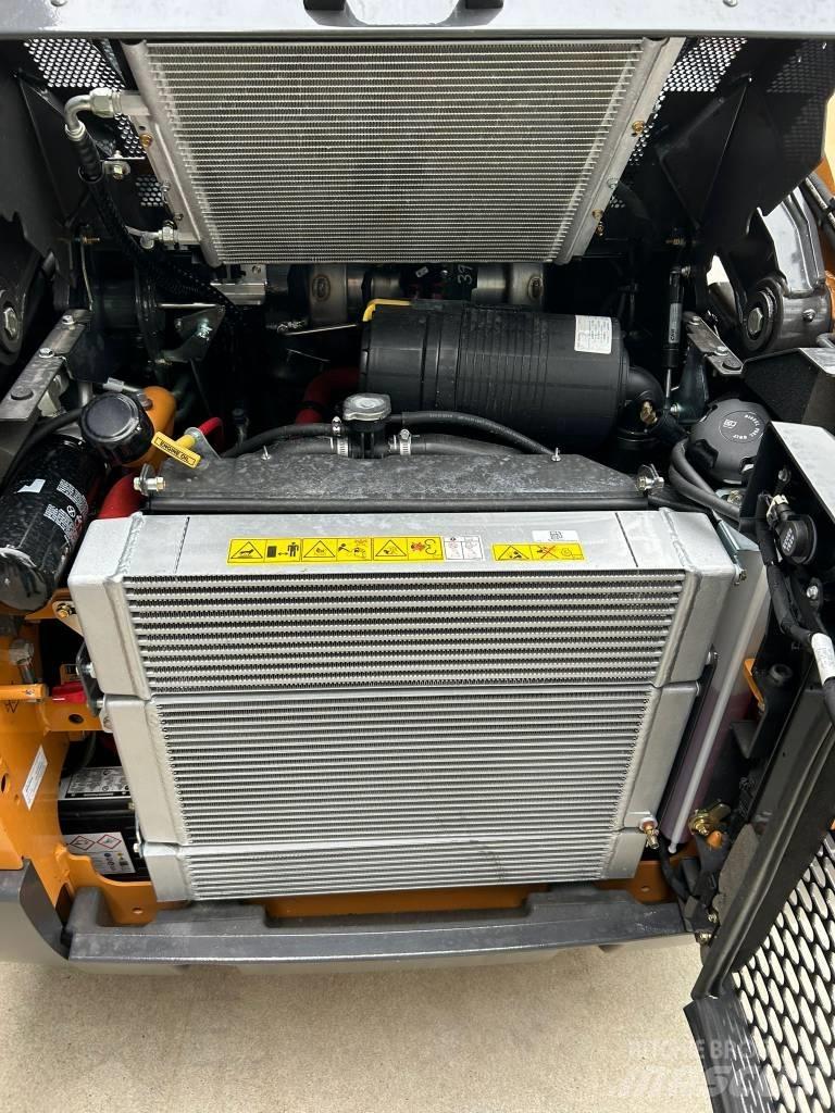 CASE SV185B Skid Steer Loaders