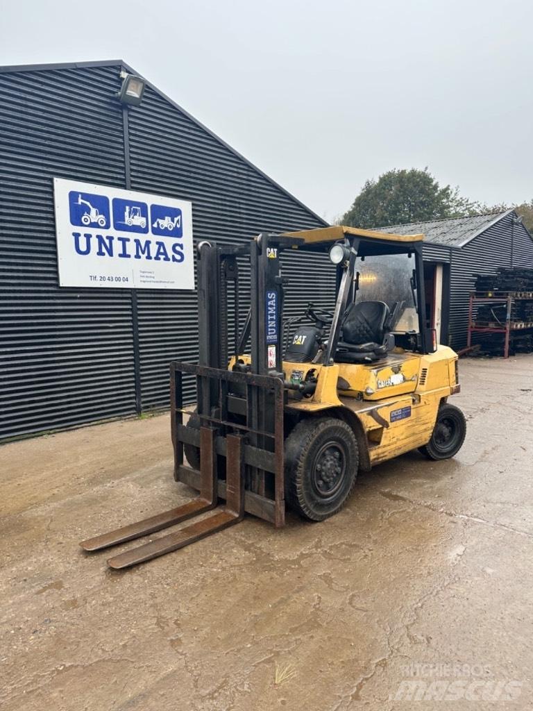 CAT DP 40 Diesel Forklifts
