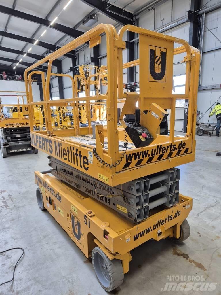 Genie GS 2646 Scissor Lifts