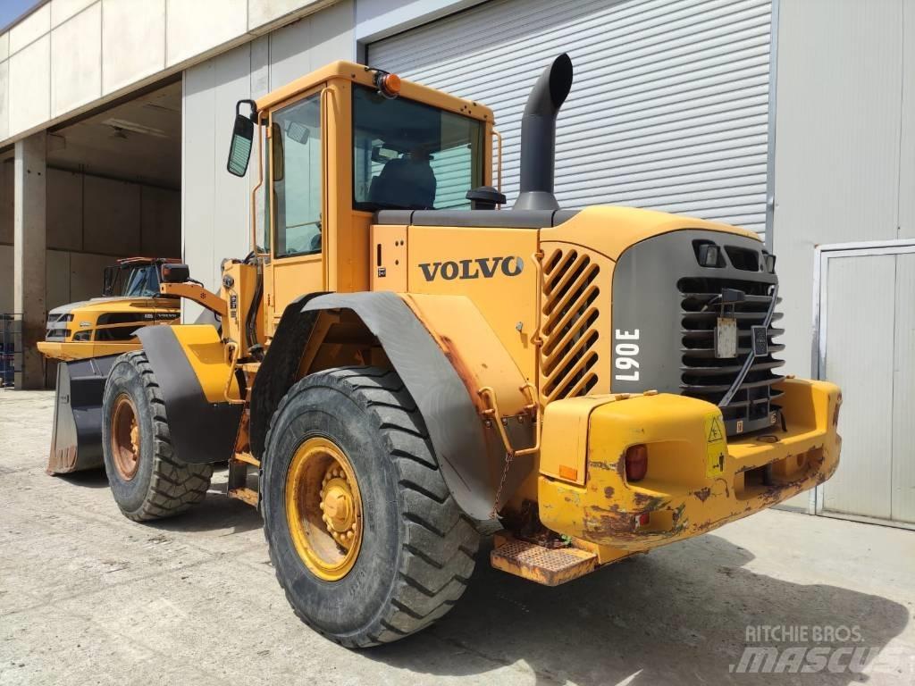 Volvo L 90 E Wheel Loaders