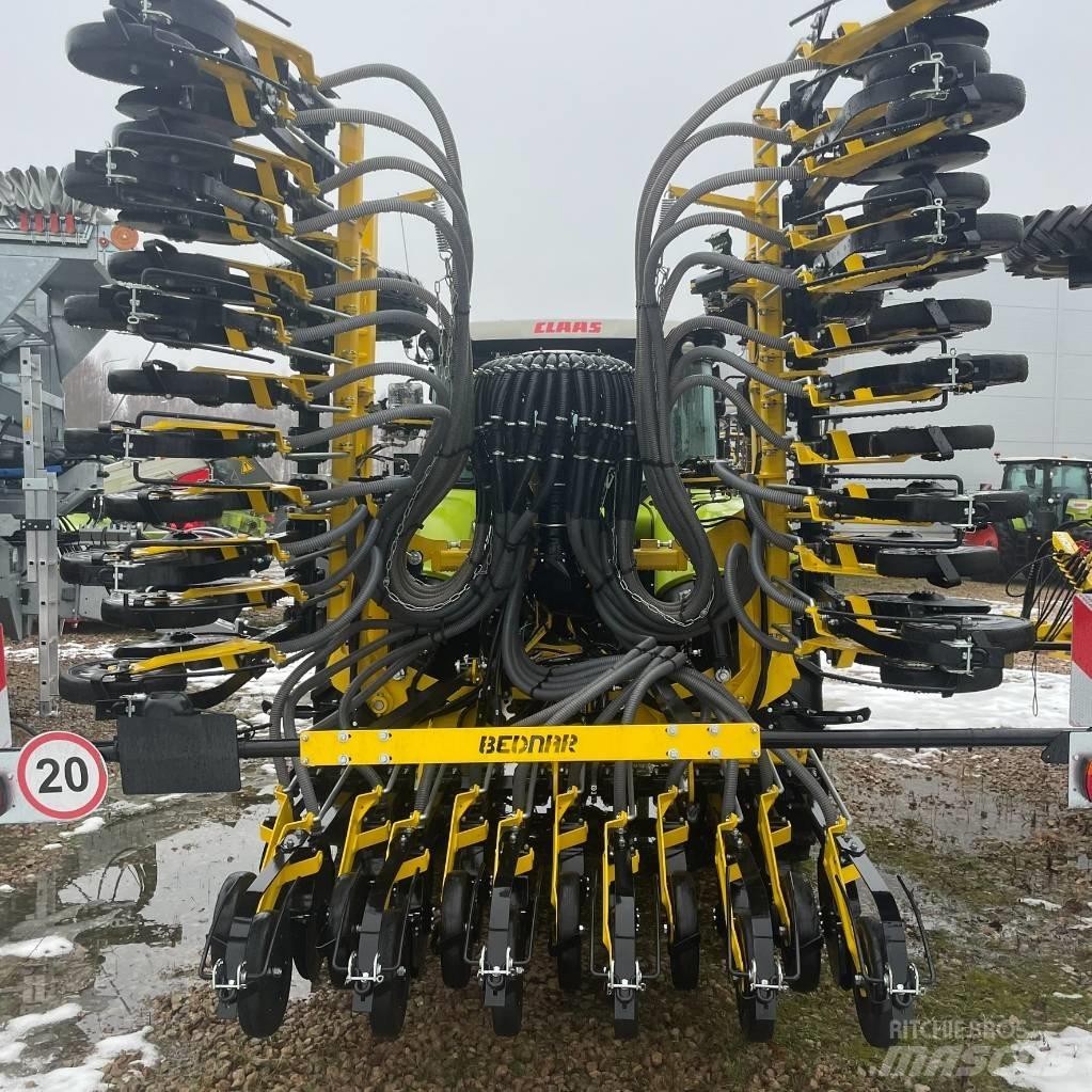 Bednar CORSA CN 6000 Farm Drills