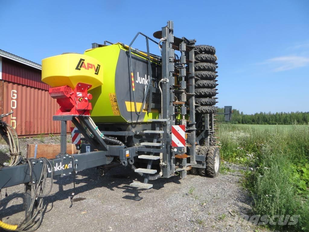 Junkkari W700 Drills