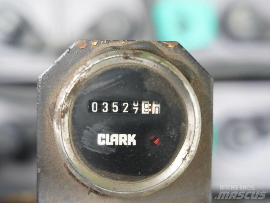 Clark EM 15 Electric Forklifts