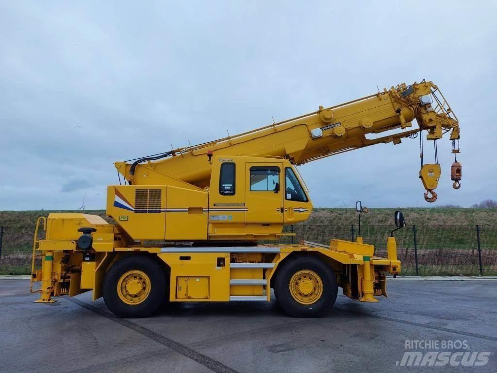 Kato CR 350 Ri Mobile and all terrain cranes