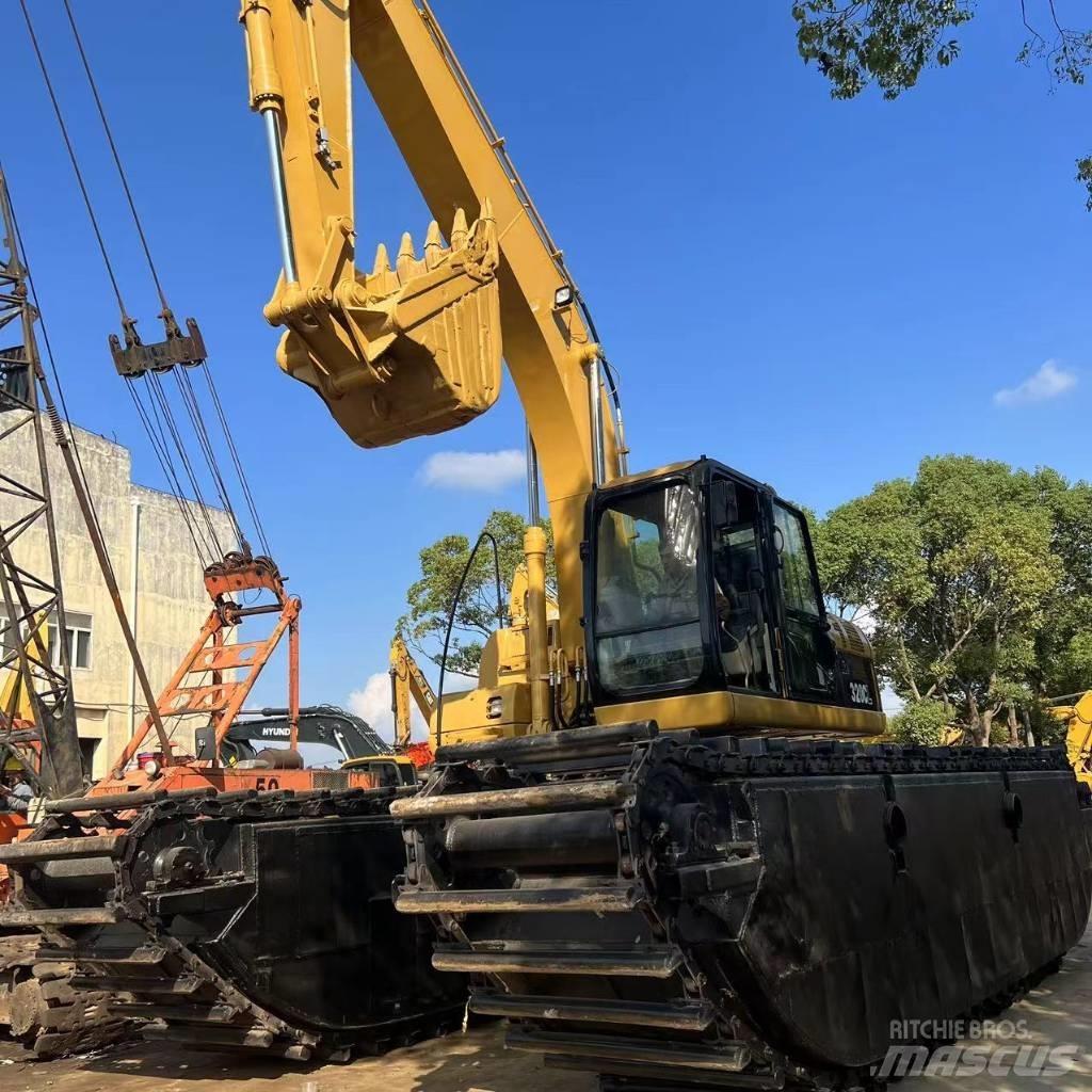 CAT 320 C Amphibious Excavators