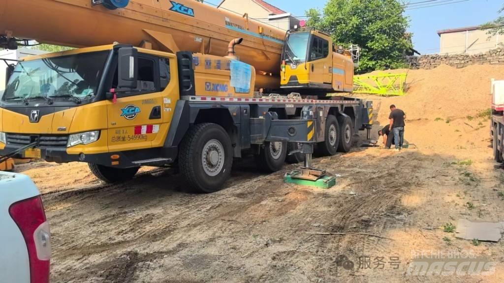 XCMG XCA220 Mobile and all terrain cranes