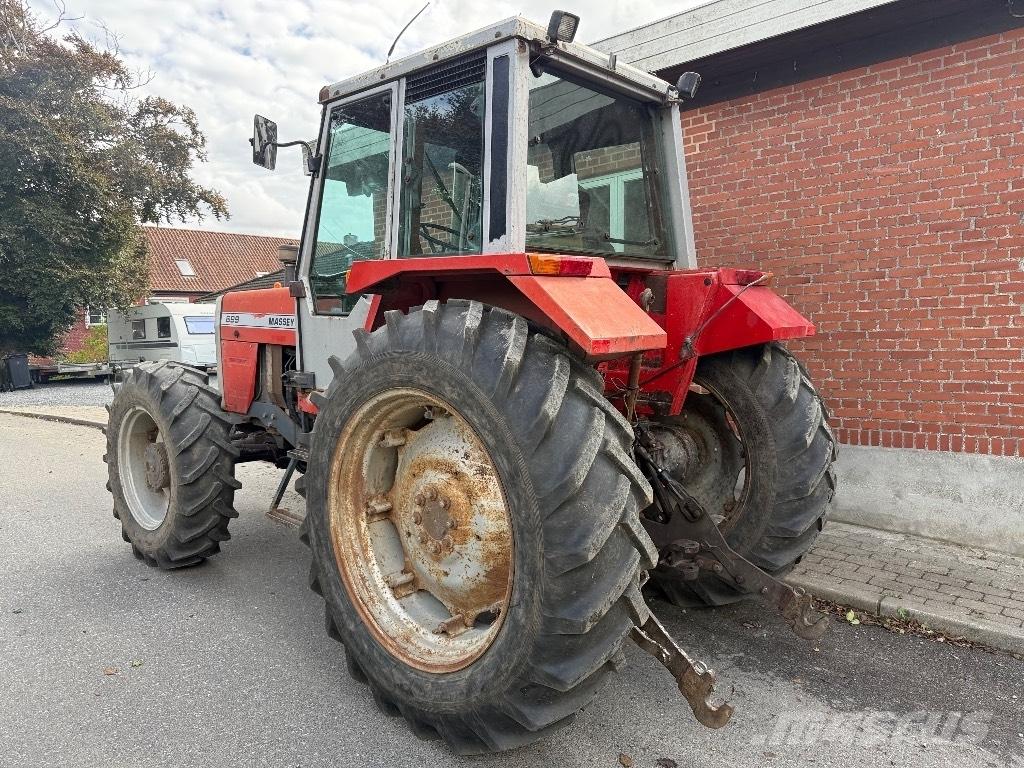 Massey Ferguson 699 Tractors
