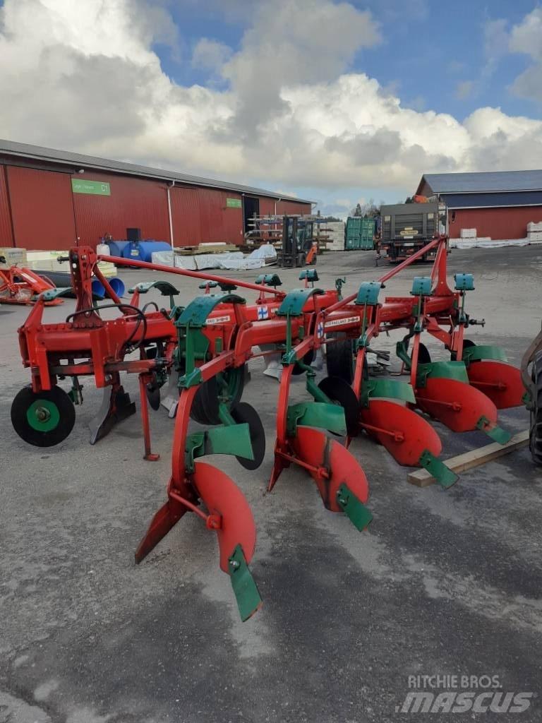 Kverneland A3 5x16" Plows
