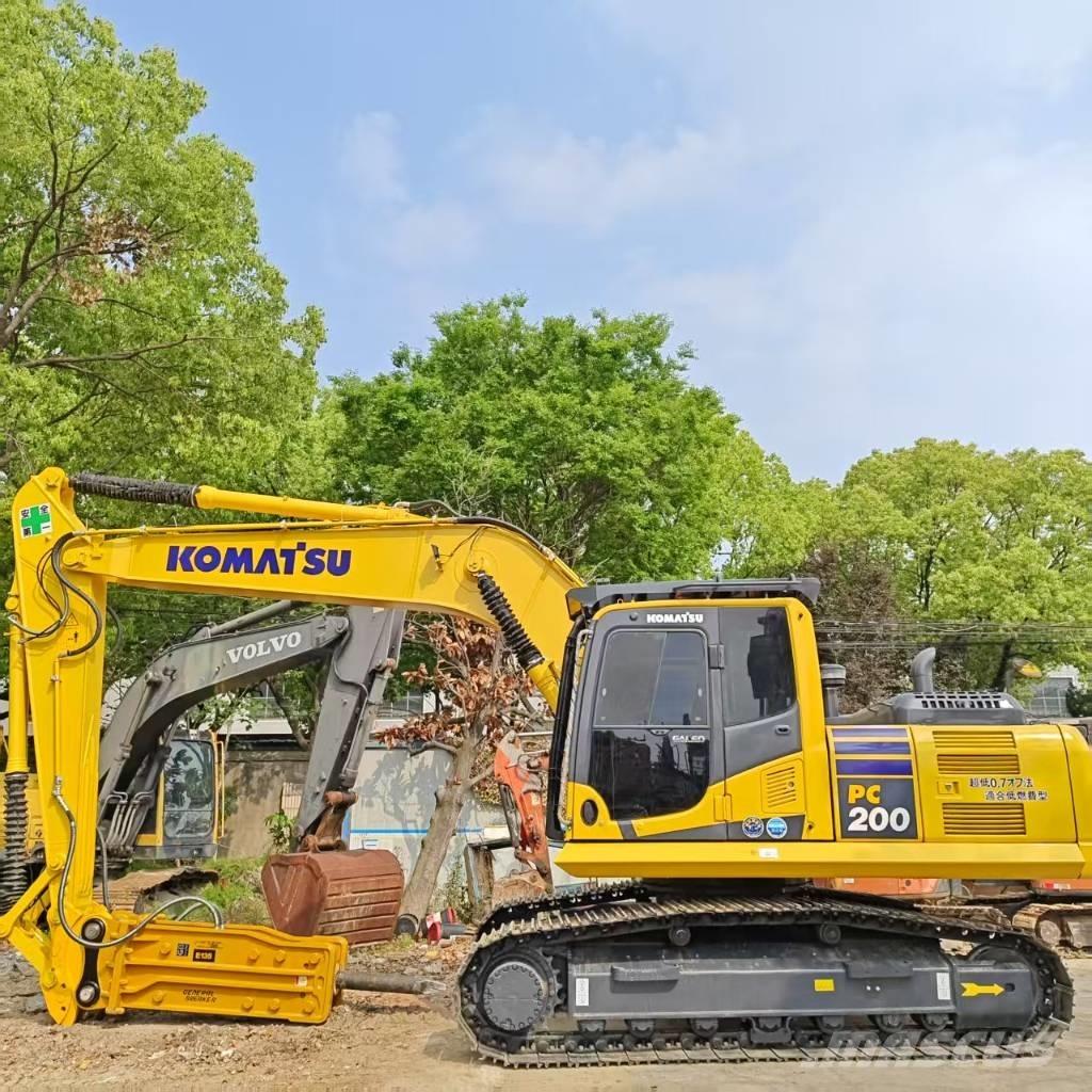 Komatsu PC 200 Crawler Excavators