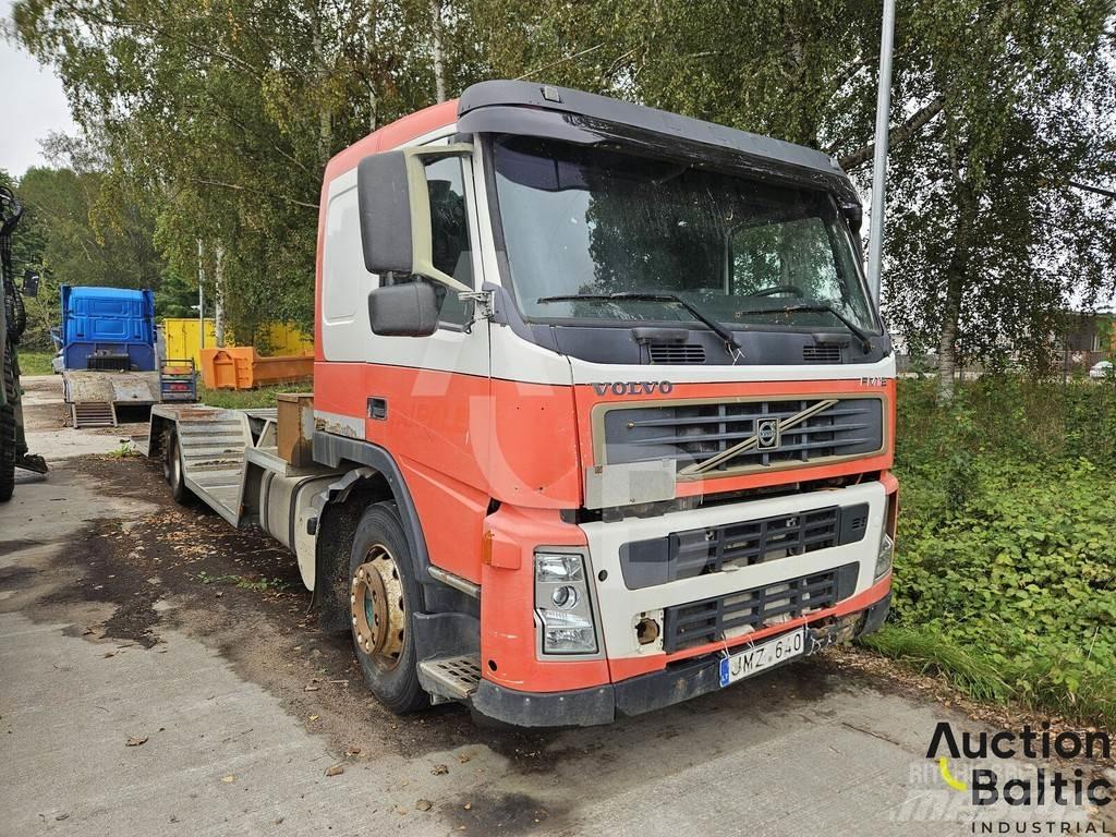Volvo FM12 Car Haulers
