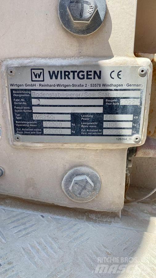 Wirtgen WR250i Asphalt Recycling Equipment