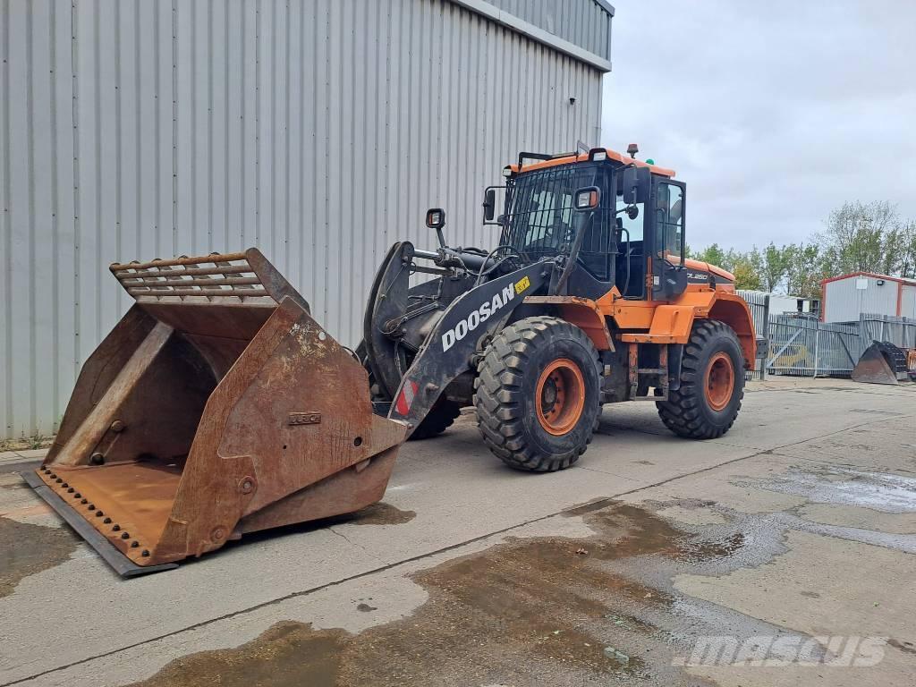 Doosan DL 250 Wheel Loaders