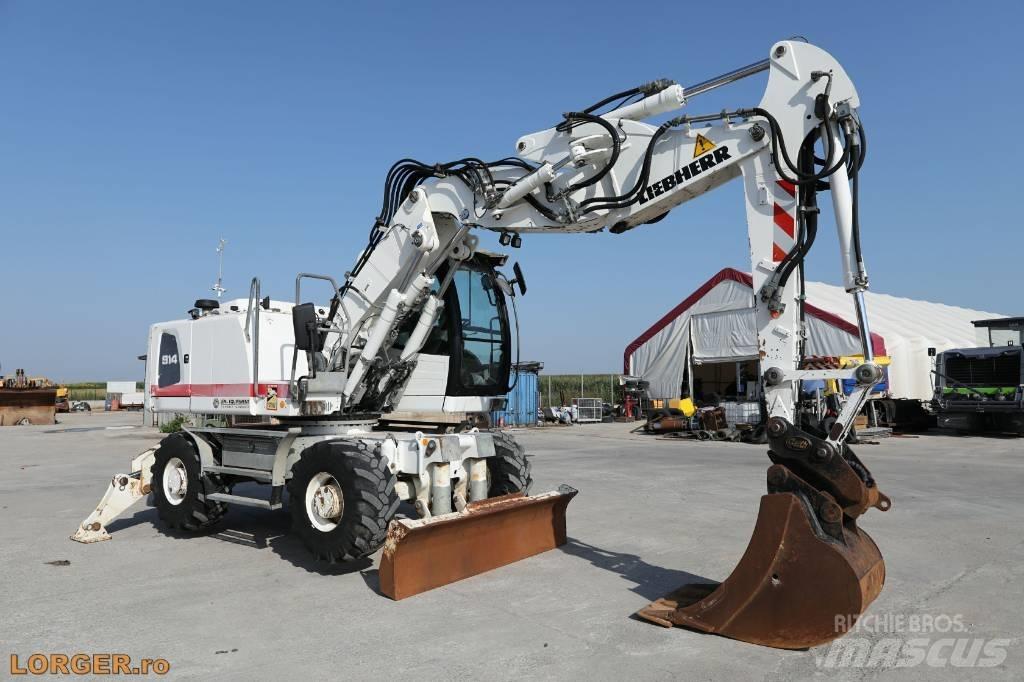 Liebherr A 914 Wheeled Excavators