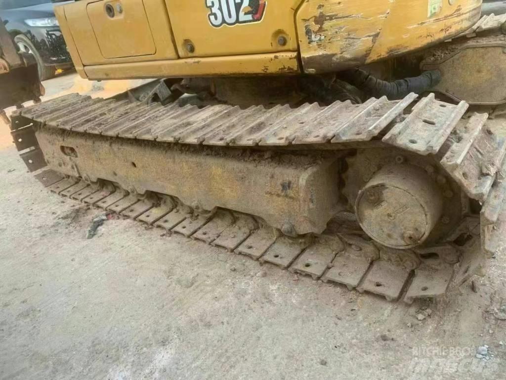 CAT 302 Mini Excavators <7t (Mini Diggers)