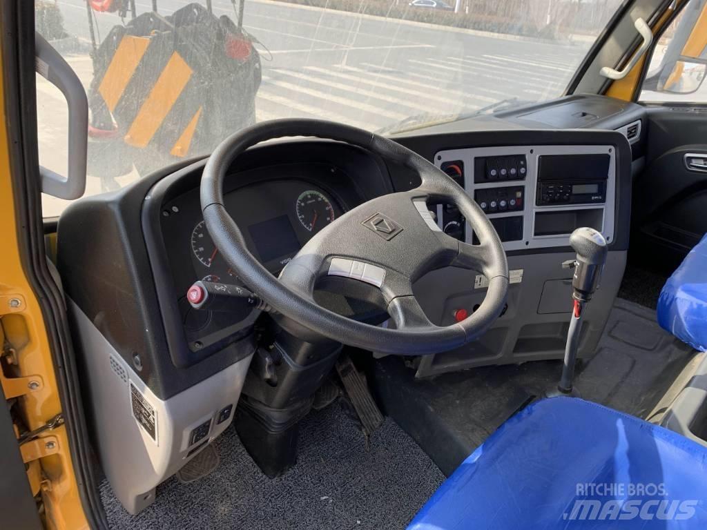 XCMG QY55KA Mobile and all terrain cranes